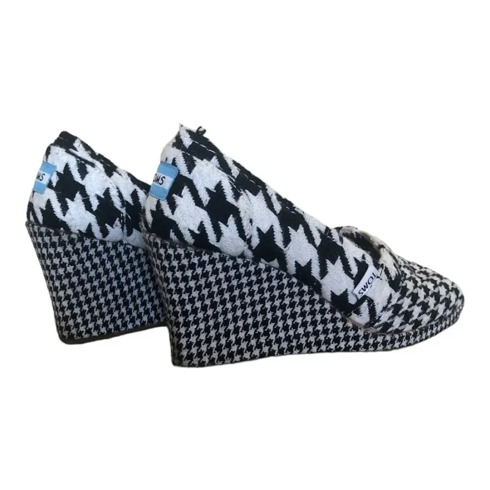 Toms 4" Platform Wedge Black & White Houndstooth Peep Toe Shoe Size W7 - Picture 3 of 8